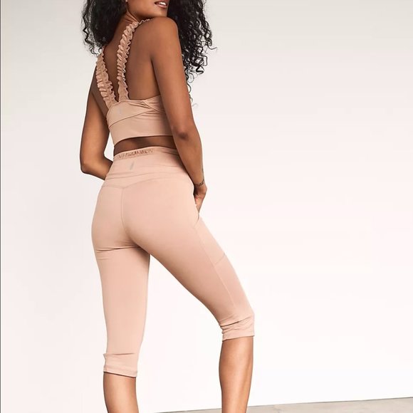 High-Rise Crop Stay Centered Leggings Large - Picture 3 of 4